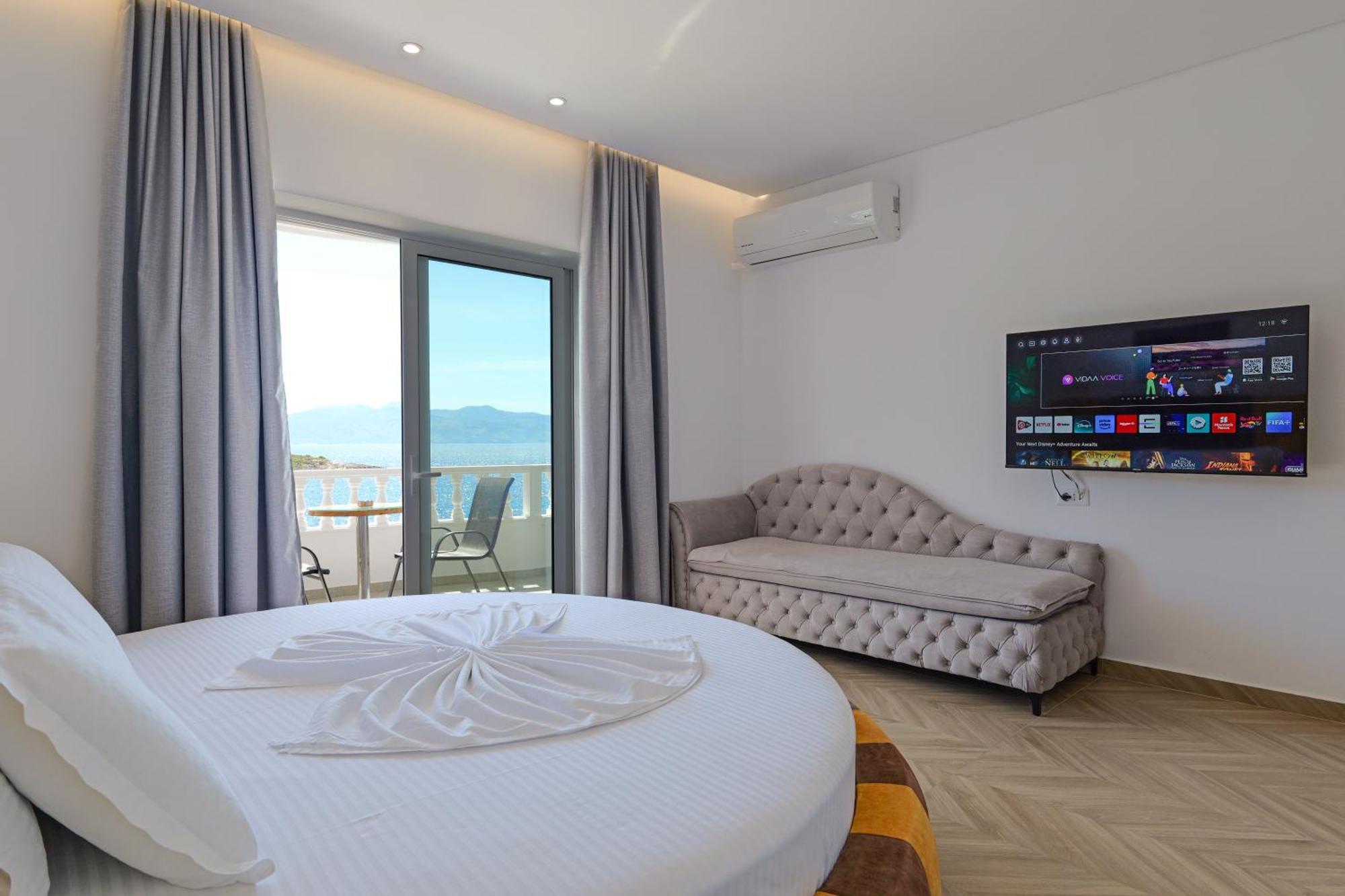Villa Juna Beach Саранда Екстер'єр фото